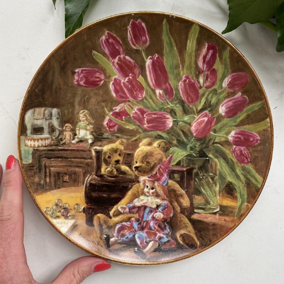 Тарелка номерная 21 см Royal Mosa 1989 Stilleven in de Kinderkamer