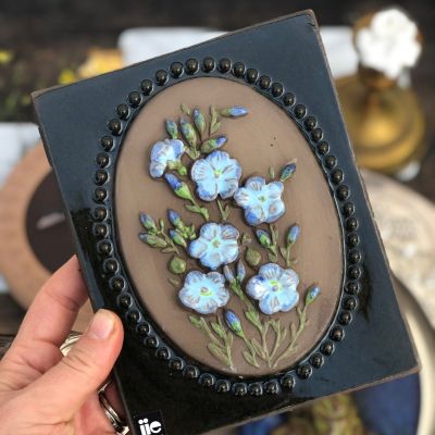 Изразец Голубые цветы 17 см 