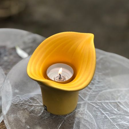Подсвечник Калла желтый 10 см керамика