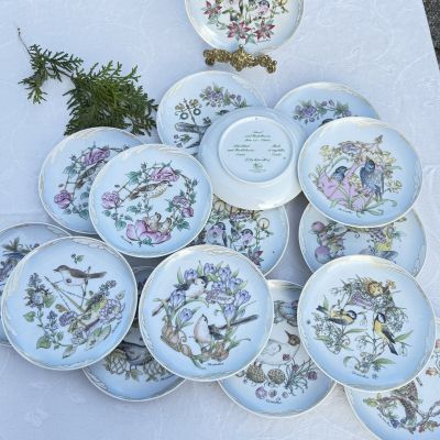 Тарелка Hutschenreuther Снегирь и пуансетия Декабрь 16 см Германия 