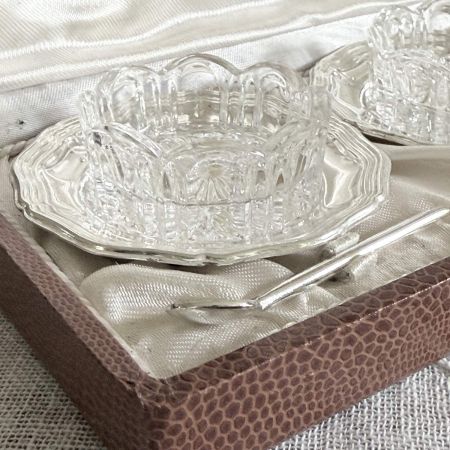 Солонка на подставке с ложечкой набор 2 шт. серебрение хрусталь