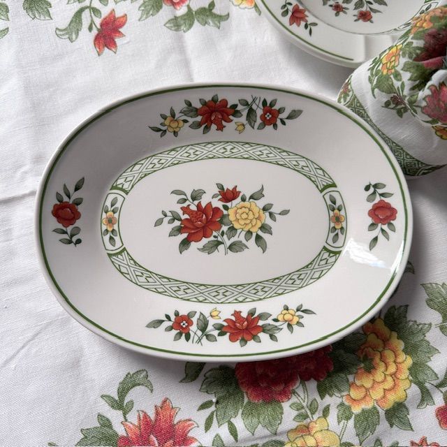 Блюдо овал ВиллеройБох Summerday 20 см Германия