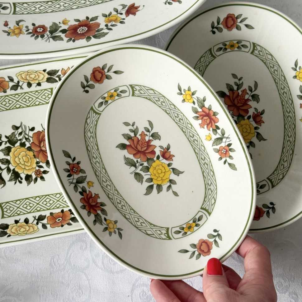 Блюдо овал ВиллеройБох Summerday 20 см Германия  