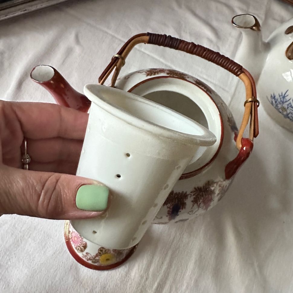 Чайник с ситом Гейши в саду у Фудзиямы 1 л фарфор Япония