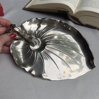 Поднос блюдо с ручкой Лист 23 см серебрение