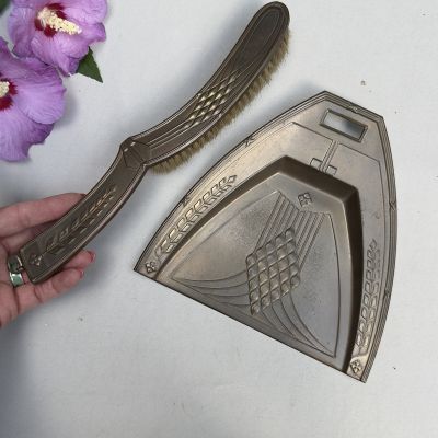 Набор для стола щетка и совок латунь Франция