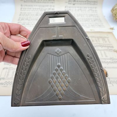 Набор для стола щетка и совок латунь Франция