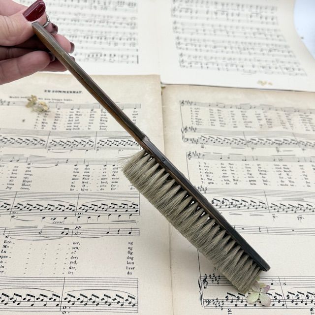 Набор для стола щетка и совок латунь Франция