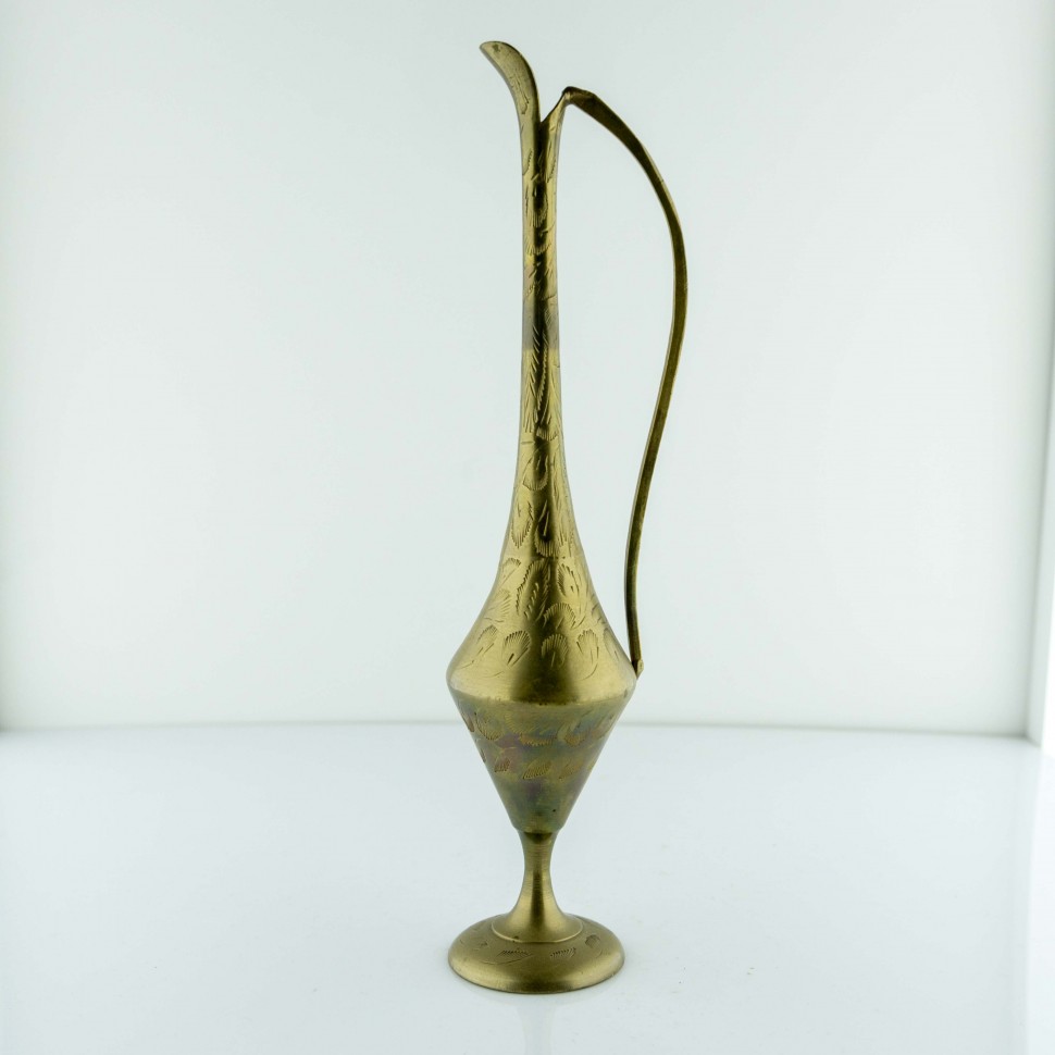 Кувшин ваза с тонким горлышком латунь