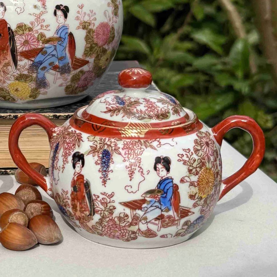 Сахарница Гейши в саду у Фудзиямы 14 см фарфор Япония