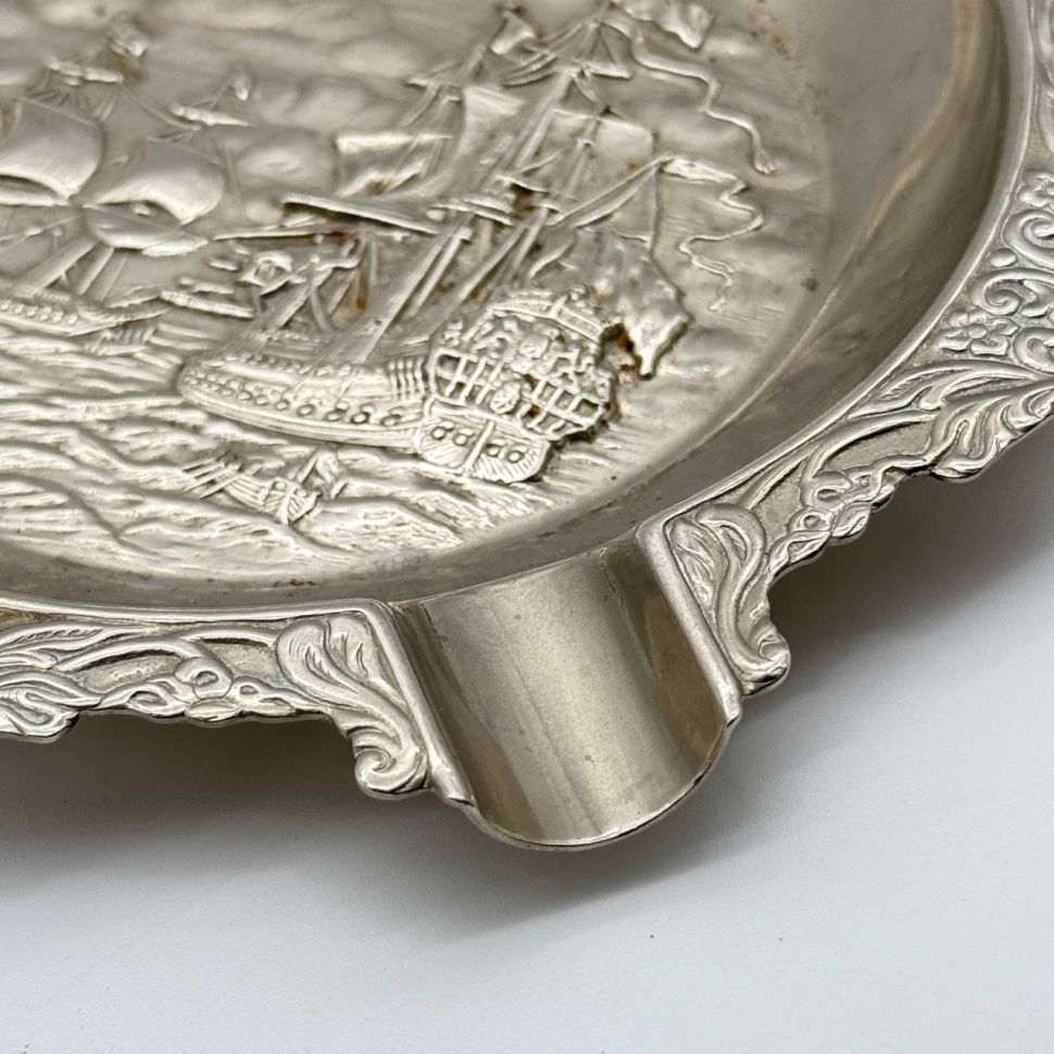 Пепельница с объемным сюжетом Корабли 17 см сталь