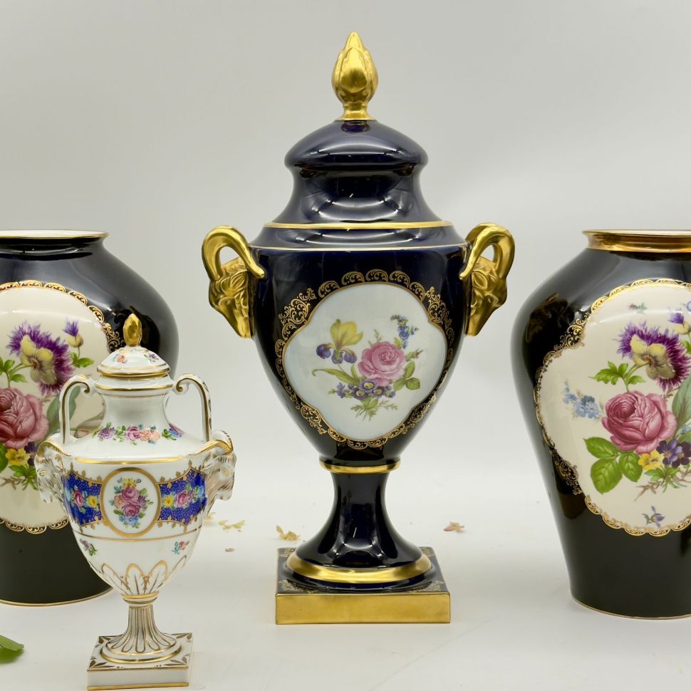 Ваза амфора Lindner Мейсенский букет кобальт 36 см Германия