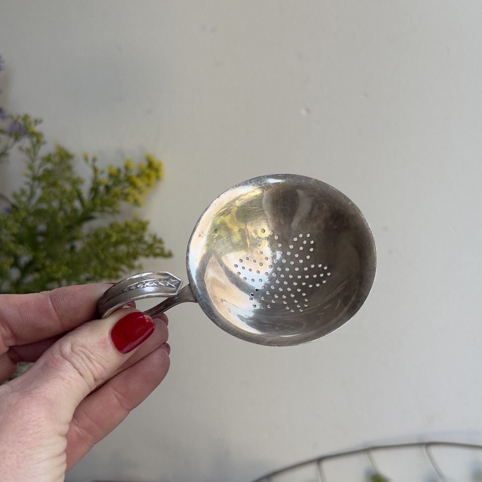 Ситечко для чая Elesva 9 см мельхиор Голландия