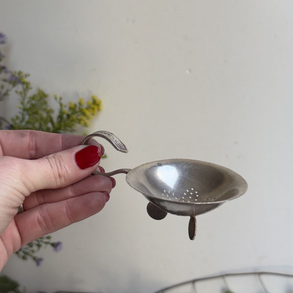 Ситечко для чая Elesva 9 см мельхиор Голландия