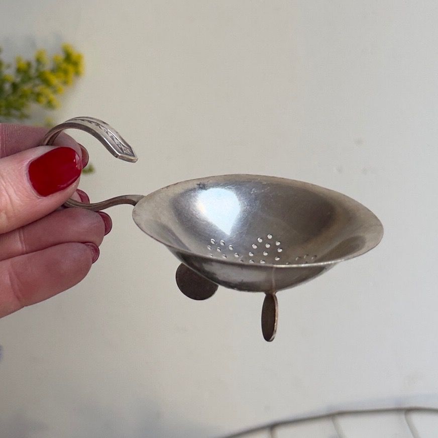 Ситечко для чая Elesva 9 см мельхиор Голландия