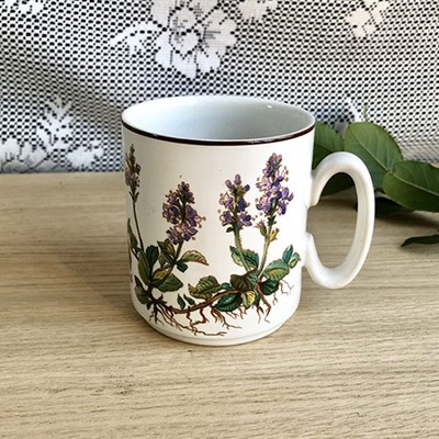 Чашка Вероника Лекарственная  (трещина)