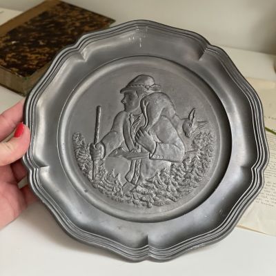 Тарелка 25 см На охоте олово