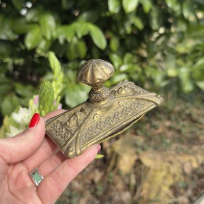 Пресс-папье 10 см бронза 