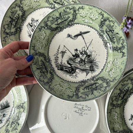 Тарелка Porcelaine Opaque Играющие дети 21 см Франция 1834 г