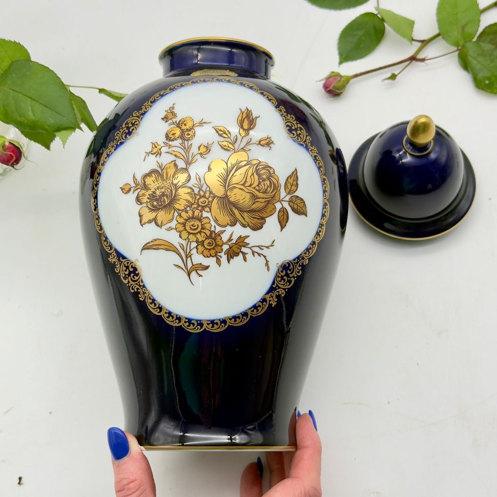 Ваза Lindner Золотые розы кобальт 31 см Германия