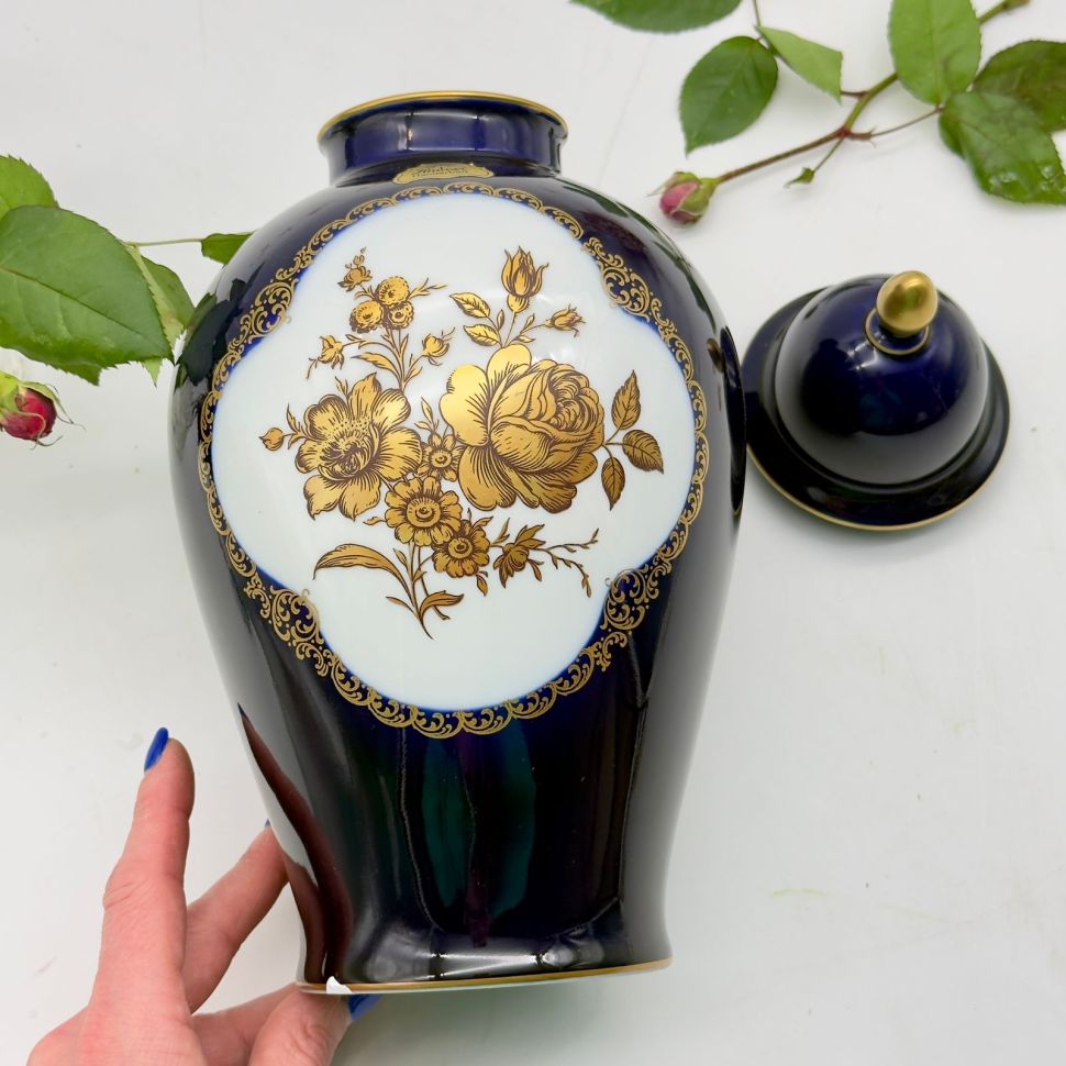 Ваза Lindner Золотые розы кобальт 31 см Германия