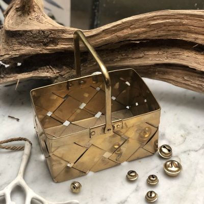 Корзинка с ручкой для мелочей декоративная латунь