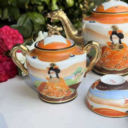 Сахарница Гейша 15 см фарфор Япония   