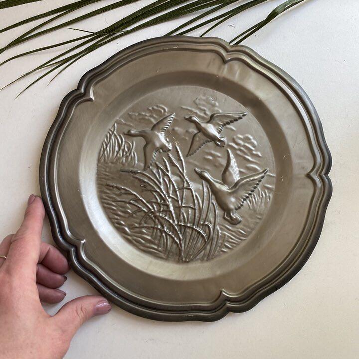 Тарелка Утки 24 см олово