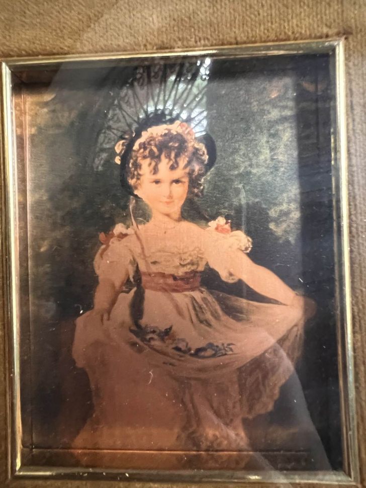 Картина Девушка печать по металлу 23х25 см в деревянной раме