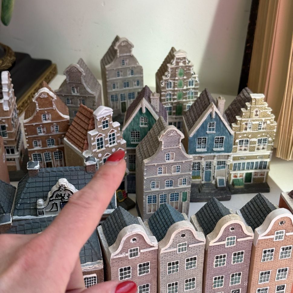 Статуэтка Голландский домик серый 11 см керамика