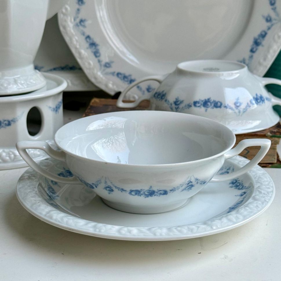 Бульонная пара Rosenthal Classic Rose голубые розы 250 мл Германия
