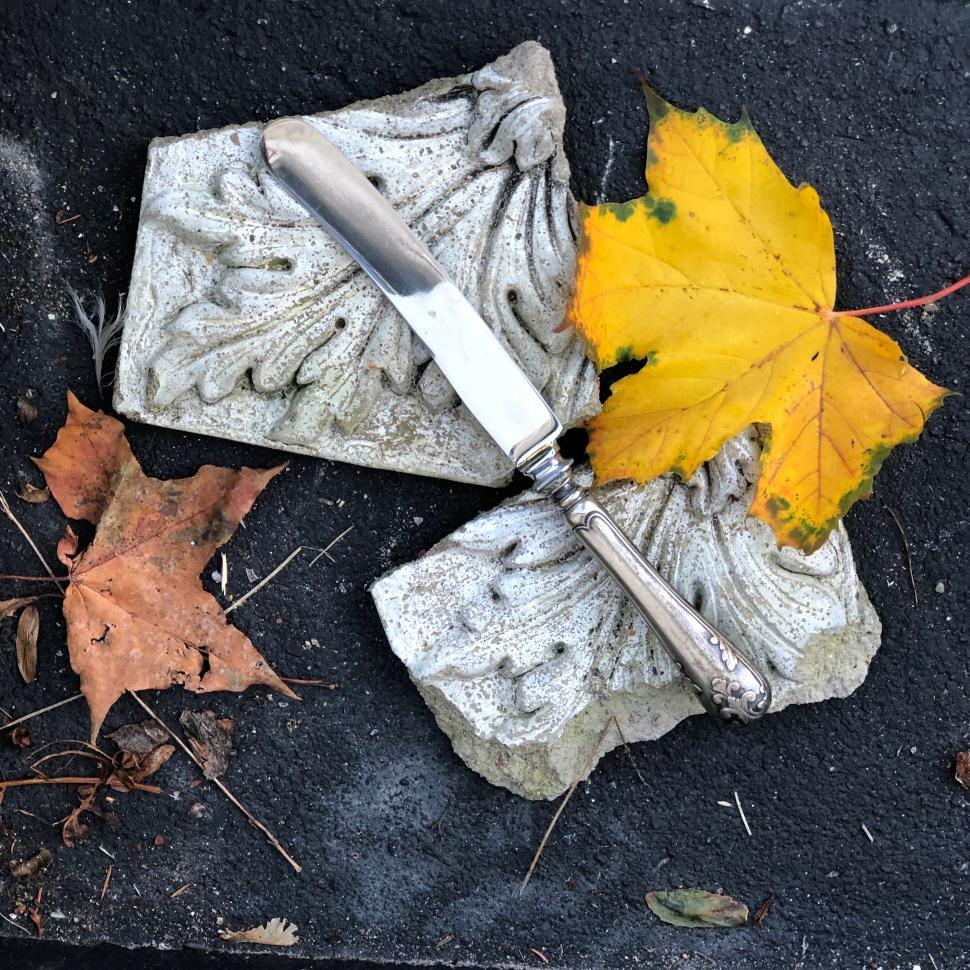 Нож столовый мельхиор