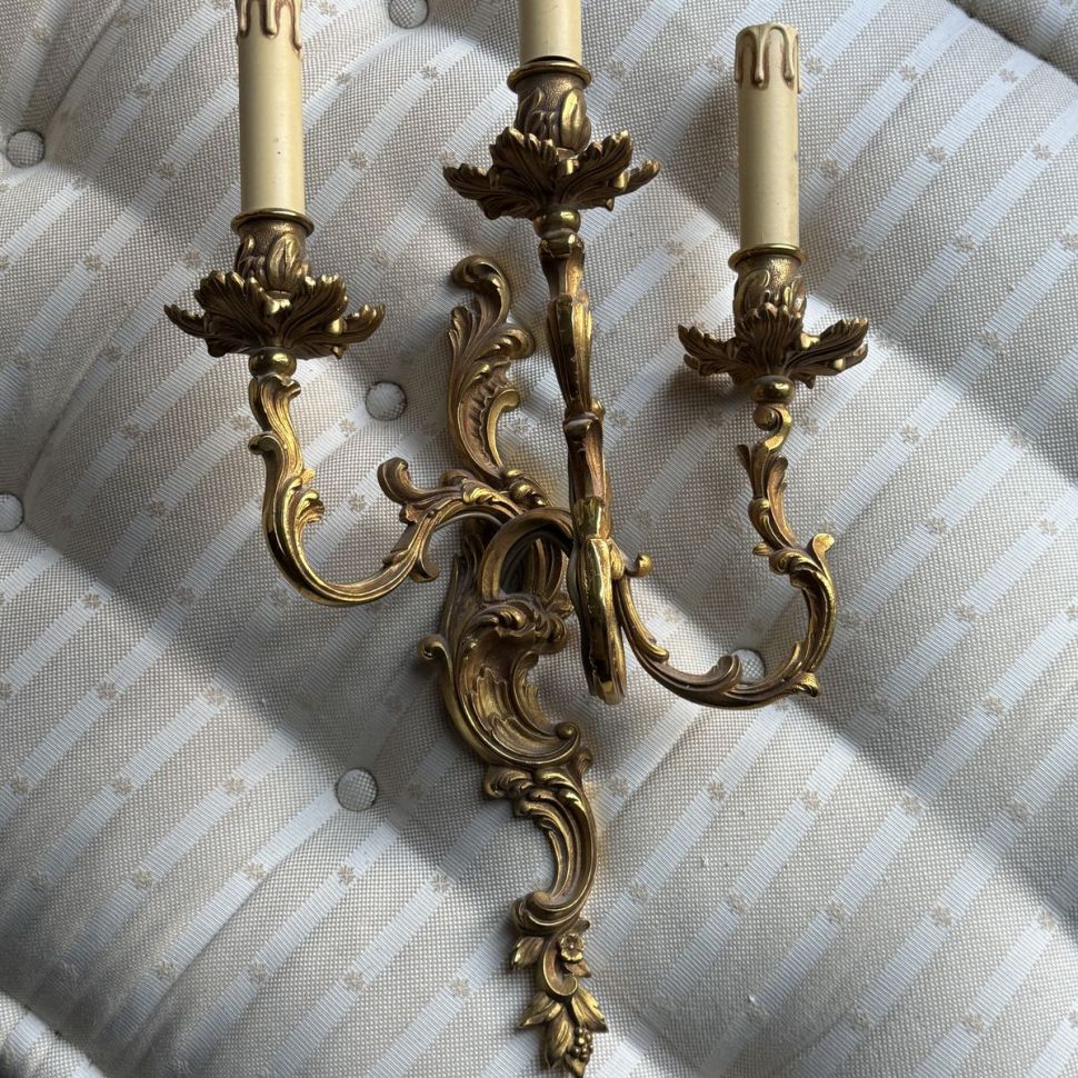 Бра настенное на три лампы Луи латунь