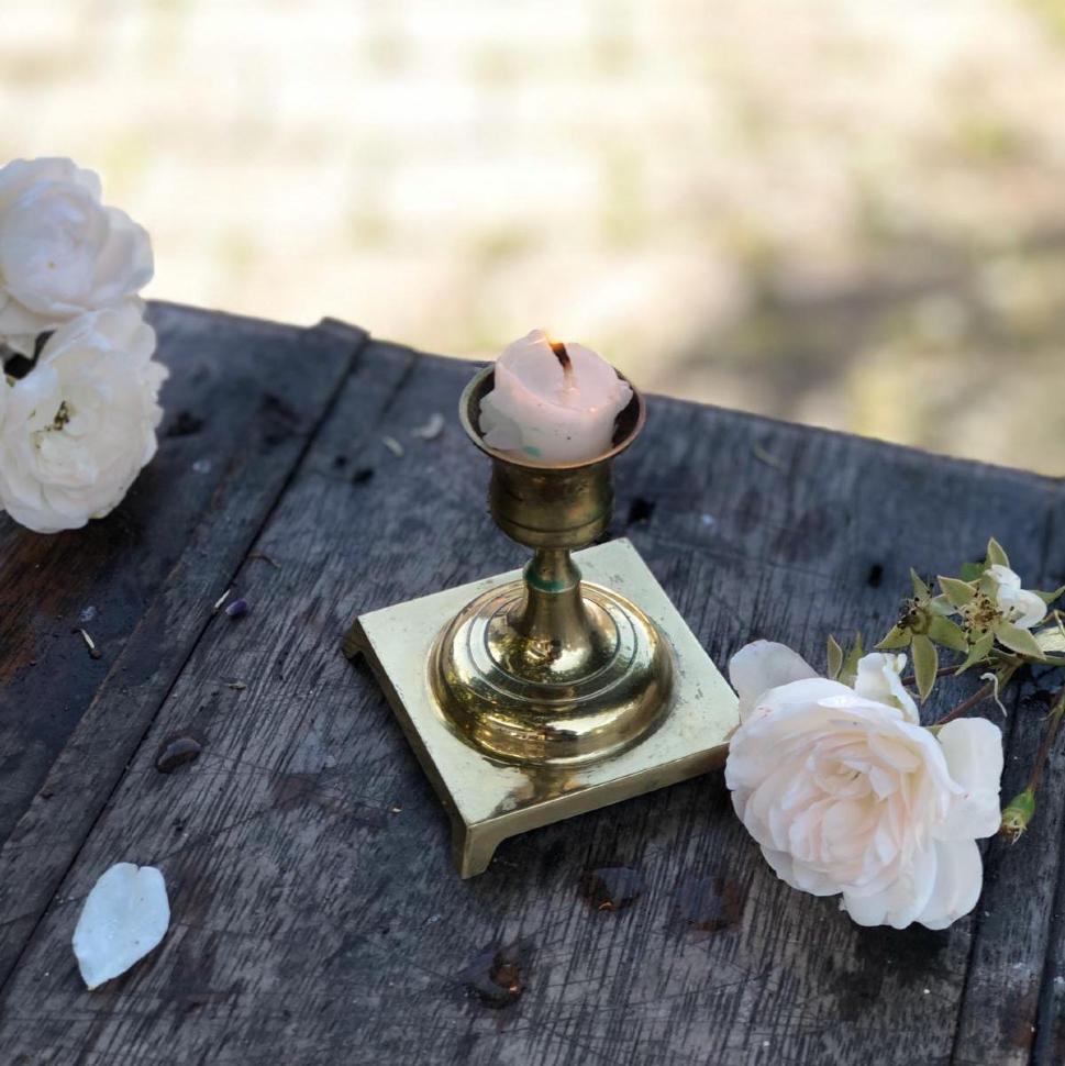 Подсвечник латунь Швеция на квадратном основании