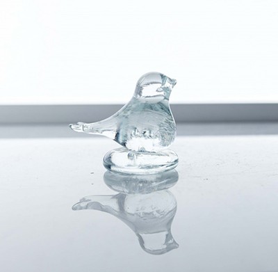 Птичка маленькая стекло