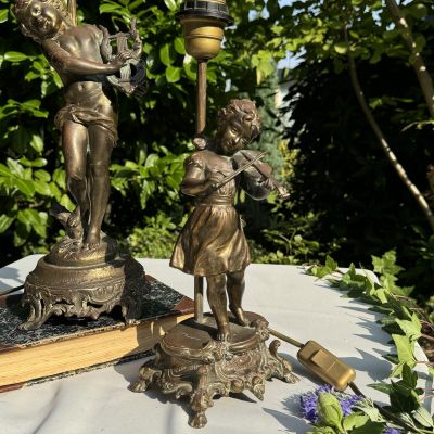 Лампа скульптура Девочка со скрипкой Moreau 39 см бронза Франция  работающая