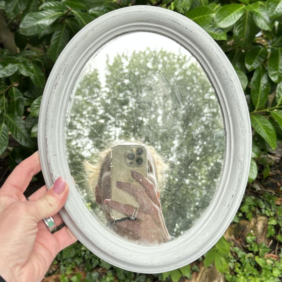 Зеркало овальное 27 см в деревянной раме