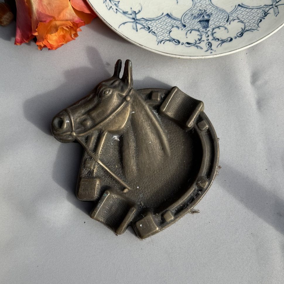 Пепельница Подкова 13 см латунь