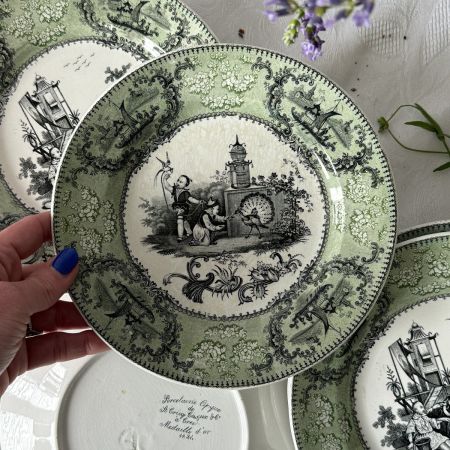 Тарелка Porcelaine Opaque Играющие дети 21 см Франция 1834 г 