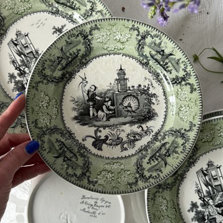Тарелка Porcelaine Opaque Играющие дети 21 см Франция 1834 г 
