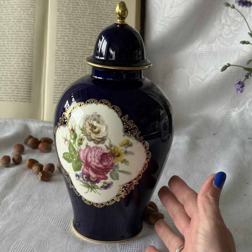 Ваза чайница Lindner Мейсенский букет 26 см кобальт фарфор Германия