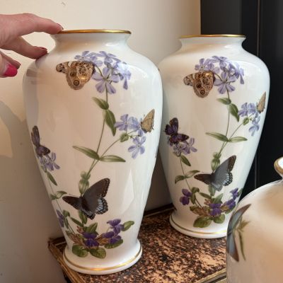 Ваза Franklin Porcelain The Meadowland Butterfly Jonn Wilkinson 29 см фарфор Япония 1981 г.