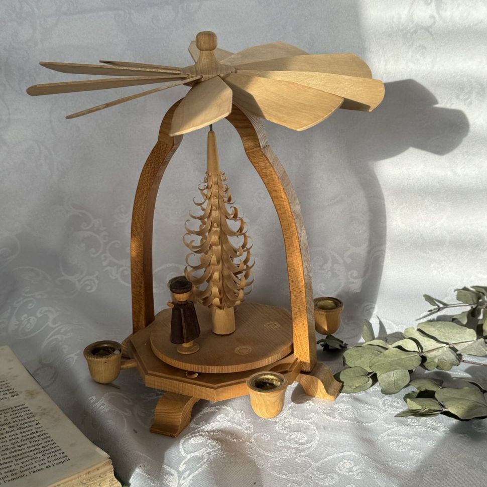 Подсвечник Рождественская карусель 24 см дерево