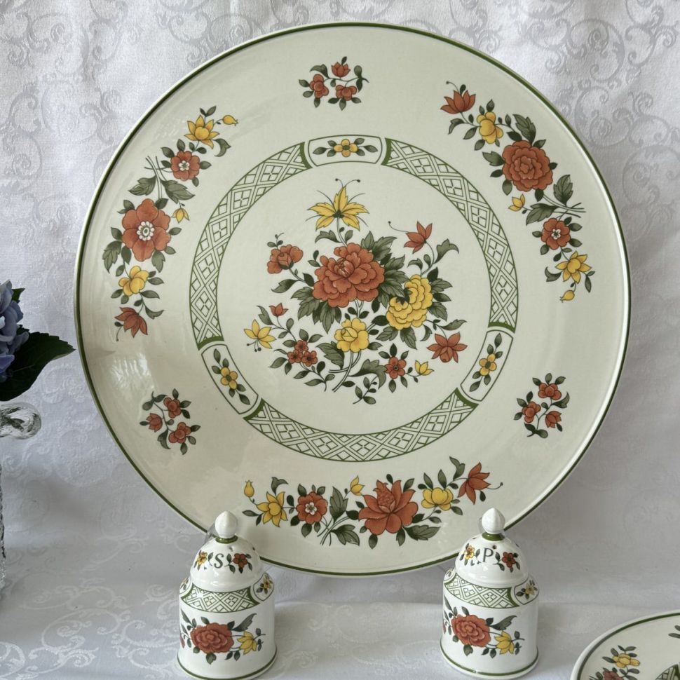 Блюдо для торта ВиллеройБох Summerday 32 см Германия  