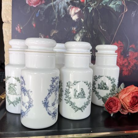 Банка для сыпучих 22 см milk glass Италия зеленая