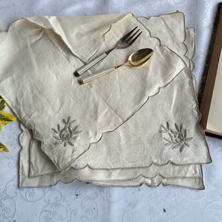 Cалфетка 8х8 см вышивка лен
