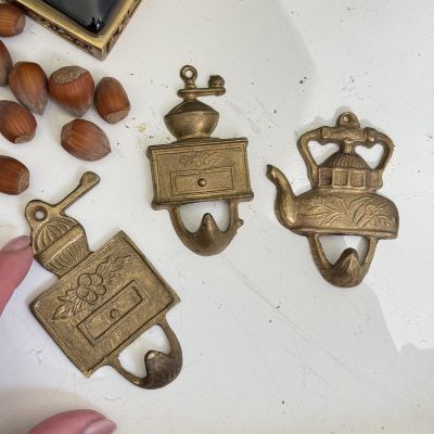 Вешалка крючок Кофемолка 10 см латунь