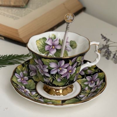 Чайная пара черный Royal Albert Provincial Flowers Purple violet 200 мл Англия