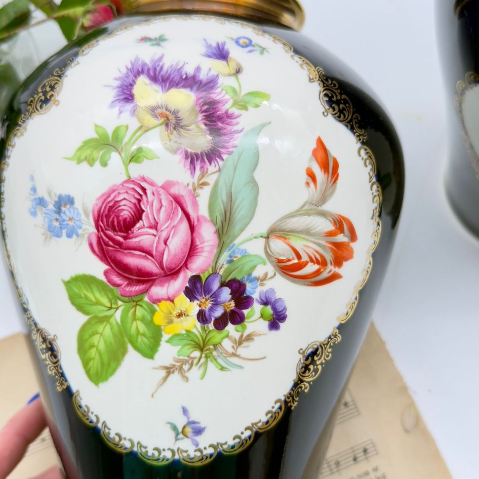 Ваза Lindner Мейсенский букет кобальт 24 см Германия