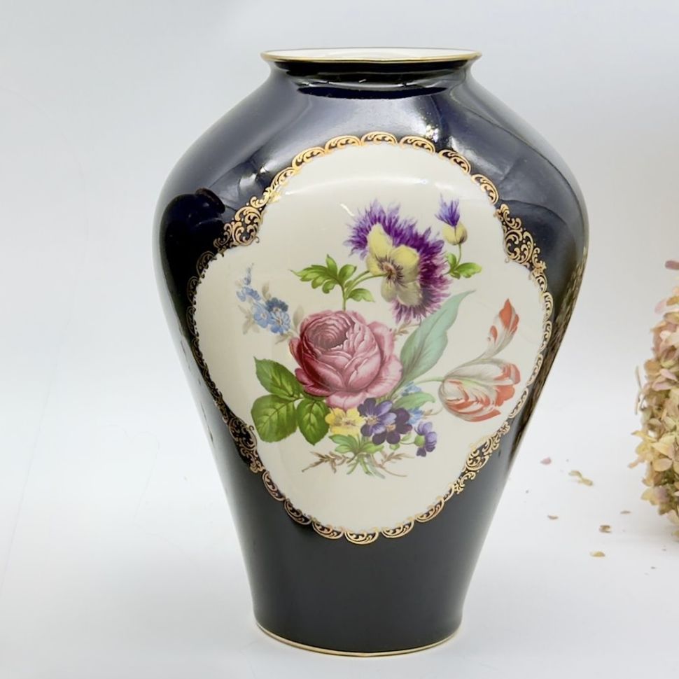 Ваза Lindner Мейсенский букет кобальт 24 см Германия